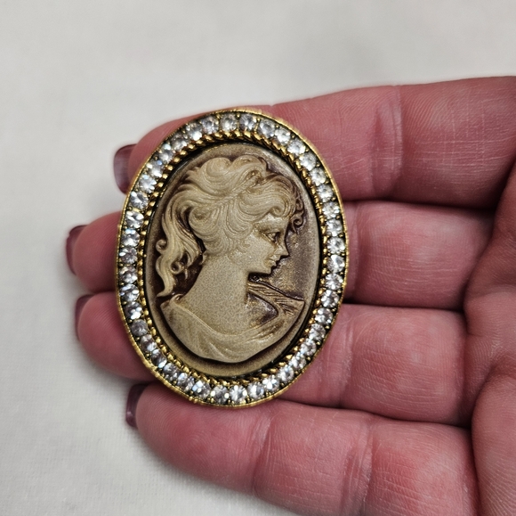 Women's Beauty Head Cameo Brooch Retro Style Pin Rhinestone Sparkling Gold Tone - Picture 4 of 6